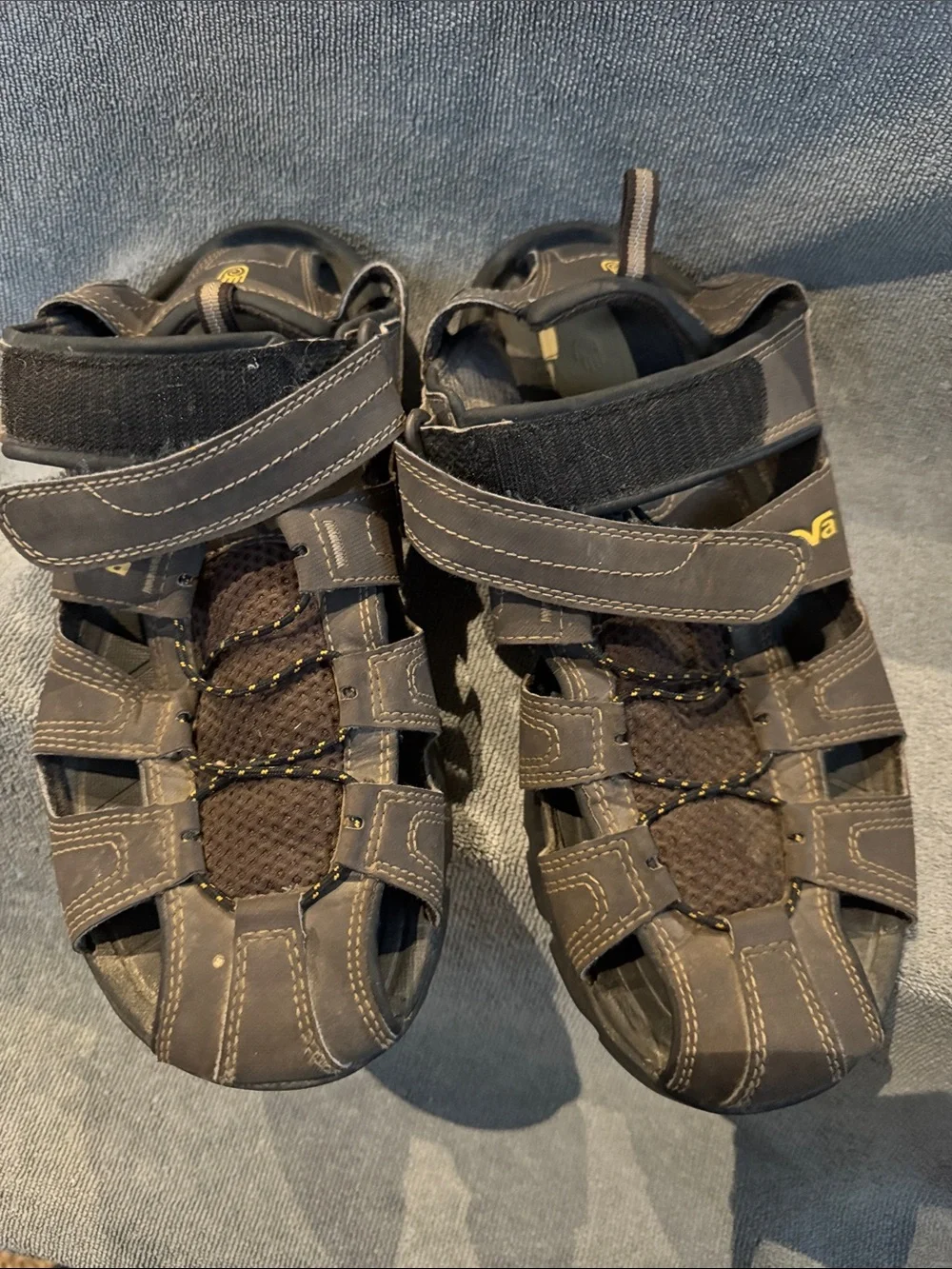 Teva Men’s Forebay Fisherman Brown Closed-Toe Outdoor Sandals with Yellow Logo